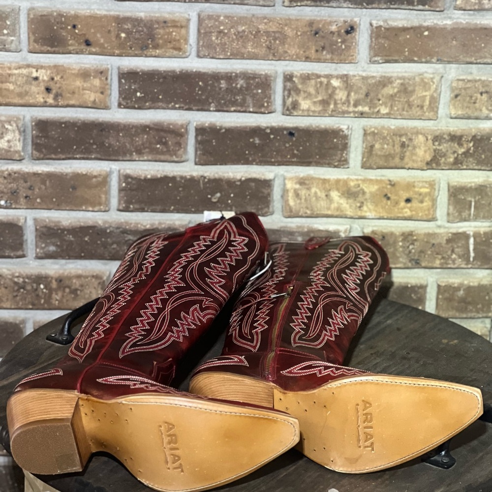 Ariat Women's Casanova Red Heeled Boots - Picture 4 of 5